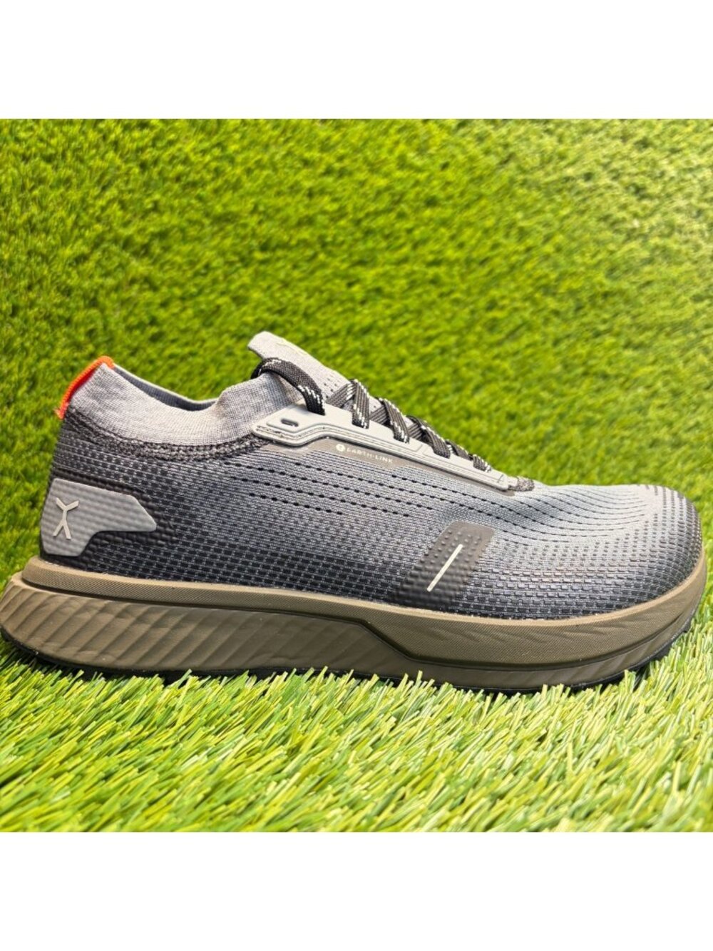 Flux Adapt Trail Runner Gray Olive Womens Size 9 Men 7.5 Athletic Shoes Sneakers